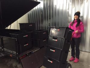 Vuokrattavat laatikot tavaroiden siirtämiseen Kuopion alueelta.